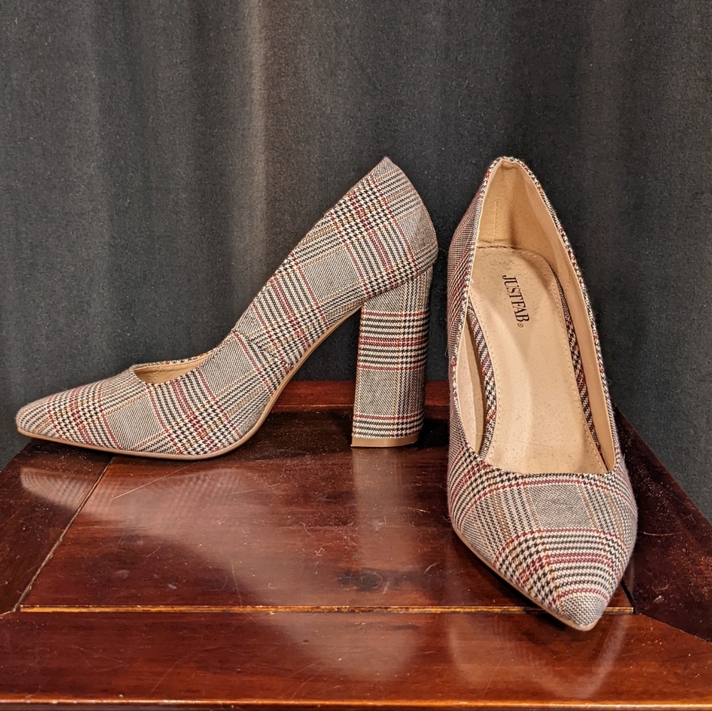 ShoeDazzle Block-Heel Pump